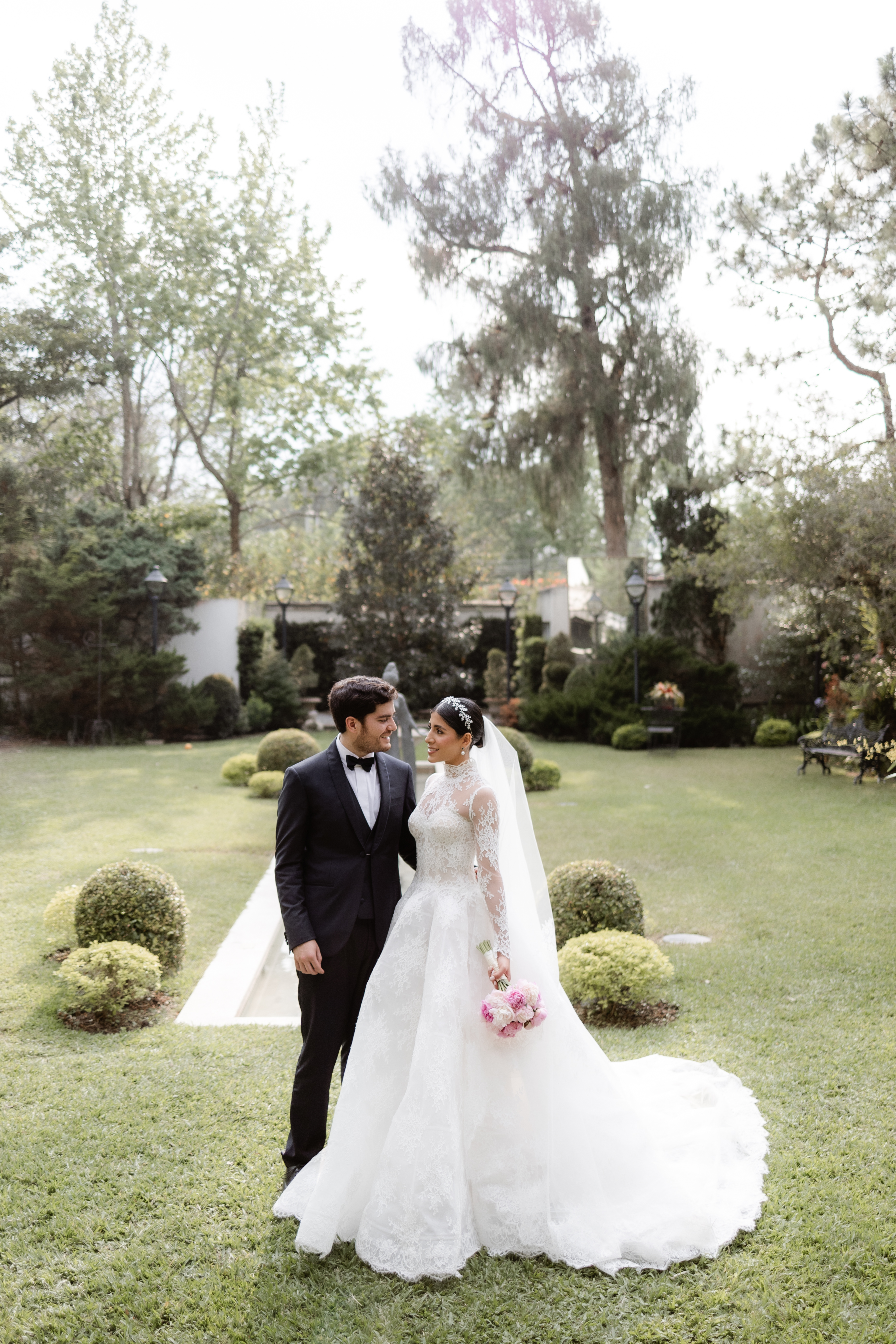 Michelle & Jorge wedding photo